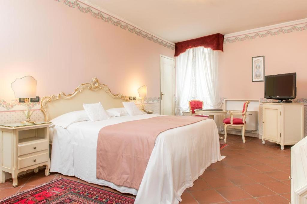 Hotel Duchessa Isabella Collection By Gsa Hotels Ferrara Luaran gambar